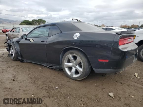 ✅ 2014 Dodge Challenger SXT Plus • VIN: 2C3CDYAG3EH123617 • Lot: 84326114. Listed on Copart with 85,602 mi. Free auction sales archive from the USA and detailed vehicle history report at DreamBid. Image 2.