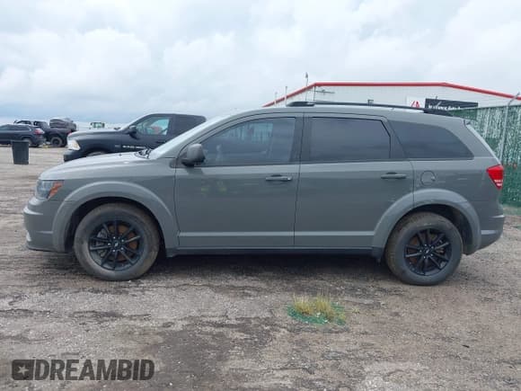✅ 2020 Dodge Journey SE Value • VIN: 3C4PDCAB7LT261556 • Лот: 43257841. Опубликован ранее на IAAI с пробегом 124 543 миль. Бесплатный доступ к архиву аукционных продаж из США и подробный отчёт об истории автомобиля на DreamBid. Изображение 14.