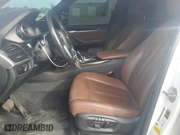 ✅ 2017 BMW X5 sDrive35i • VIN: 5UXKR2C38H0X04960 • Lot: 90791705. Listed on Copart with 150,723 mi. Free auction sales archive from the USA and detailed vehicle history report at DreamBid. Image 7.