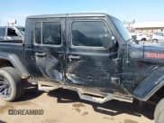 ✅ 2022 Jeep Gladiator Texas Trail • VIN: 1C6HJTAGXNL160784 • Лот: 41796235. Опубликован ранее на IAAI с пробегом 81 783 миль. Бесплатный доступ к архиву аукционных продаж из США и подробный отчёт об истории автомобиля на DreamBid. Изображение 6.