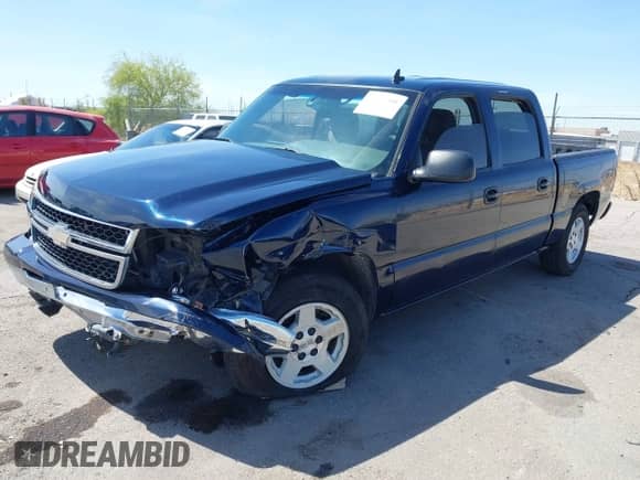 2007 Chevrolet Silverado 1500 LT1 z VIN 2GCEC13Z971123520, wystawiony jako IAAI lot #41922901 z przebiegiem Nie podano mil oraz . Historia ofert i sprzedaży dostępna na DreamBid. Obrazek 2.