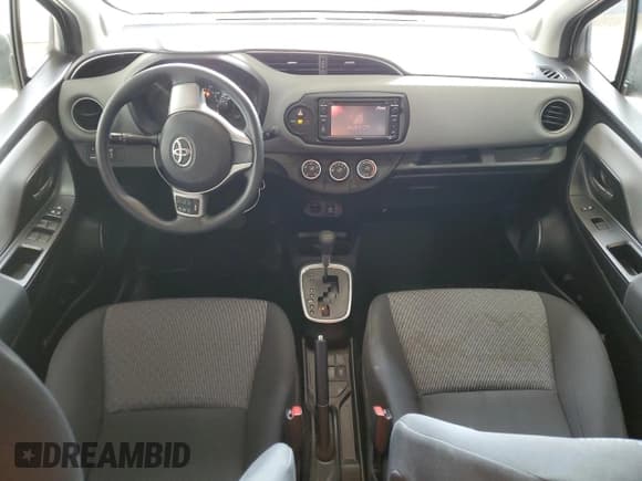 ✅ 2016 Toyota Yaris L • VIN: VNKKTUD3XGA057894 • Лот: 60732095. Опубликован ранее на Copart с пробегом 57 877 миль. Бесплатный доступ к архиву аукционных продаж из США и подробный отчёт об истории автомобиля на DreamBid. Изображение 8.