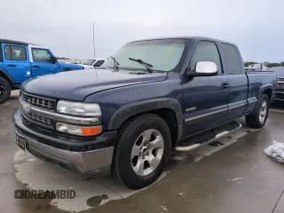 ✅ 2001 Chevrolet Silverado 1500 LS • VIN: 2GCEC19V211208078 • Лот: 74252194. Опубликован ранее на Copart с пробегом Не указан. Бесплатный доступ к архиву аукционных продаж из США и подробный отчёт об истории автомобиля на DreamBid. Изображение 1.