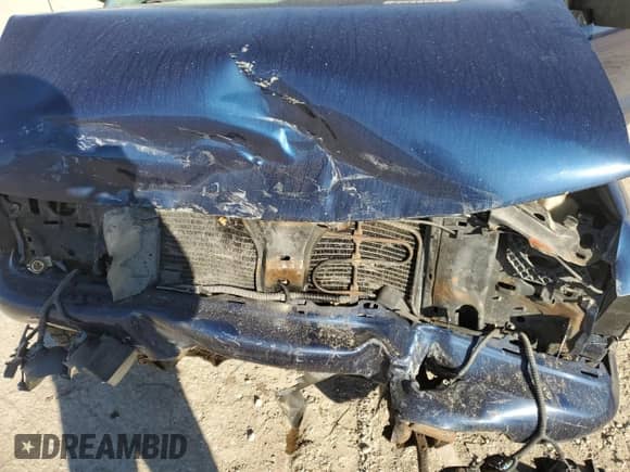 2004 Chevrolet Blazer LS z VIN 1GNDT13X44K113264, wystawiony jako Copart lot #84277574 z przebiegiem Nie podano mil oraz Szkoda całkowita • Salvage title. Historia ofert i sprzedaży dostępna na DreamBid. Obrazek 13.