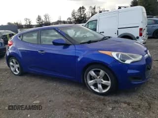 ✅ 2012 Hyundai Veloster w/Red Int • VIN: KMHTC6AD6CU027303 • Lot: 83900074. Wystawiony na Copart z przebiegiem 61 221 mil. Bezpłatny archiwum sprzedaży aukcyjnych z USA i szczegółowy raport historii pojazdu na DreamBid. Zdjęcie 4.