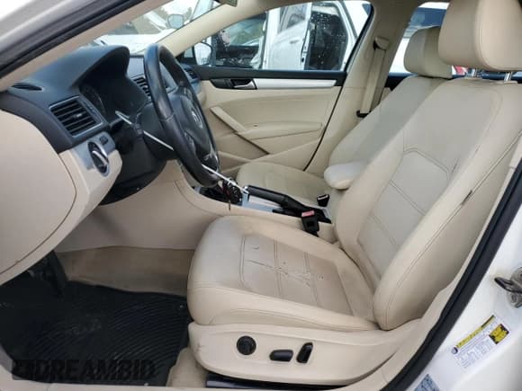 ✅ 2012 Volkswagen Passat SE • VIN: 1VWBH7A35CC110979 • Lot: 90114835. Listed on Copart with 198,352 mi. Free auction sales archive from the USA and detailed vehicle history report at DreamBid. Image 7.