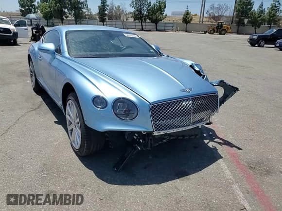 ✅ 2022 Bentley Continental GT GT V8 • VIN: SCBCG2ZG4NC094932 • Lot: 64056355. Listed on Copart with 6,596 mi. Free auction sales archive from the USA and detailed vehicle history report at DreamBid. Image 13.