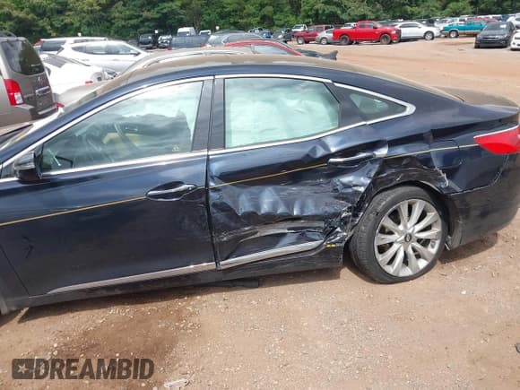 ✅ 2012 Hyundai Azera • VIN: KMHFH4JG2CA174846 • Lot: 42477082. Listed on IAAI with 73,371 mi. Free auction sales archive from the USA and detailed vehicle history report at DreamBid. Image 6.