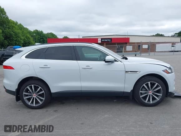 ✅ 2019 Jaguar F-Pace 25t Prestige • VIN: SADCK2GX3KA602396 • Lot: 42377936. Wystawiony na IAAI z przebiegiem 58 274 mil. Bezpłatny archiwum sprzedaży aukcyjnych z USA i szczegółowy raport historii pojazdu na DreamBid. Zdjęcie 13.