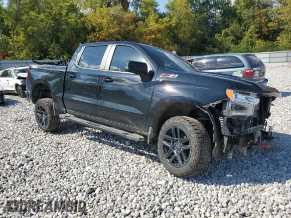 ✅ 2024 Chevrolet Silverado 1500 LT Trail Boss • VIN: 3GCUDFED4RG201574 • Lot: 72021395. Wystawiony na Copart z przebiegiem 42 184 mil. Bezpłatny archiwum sprzedaży aukcyjnych z USA i szczegółowy raport historii pojazdu na DreamBid. Zdjęcie 4.