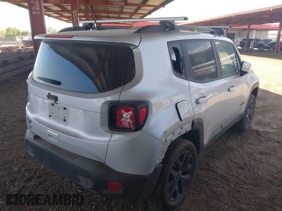 ✅ 2019 Jeep Renegade Altitude • VIN: ZACNJBBBXKPJ95760 • Лот: 42939036. Опубликован ранее на IAAI с пробегом 105 574 миль. Бесплатный доступ к архиву аукционных продаж из США и подробный отчёт об истории автомобиля на DreamBid. Изображение 4.