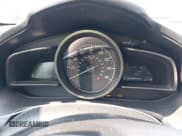 ✅ 2017 Mazda 3 Sport • VIN: 3MZBN1U75HM122771 • Lot: 42864896. Wystawiony na IAAI z przebiegiem 139 811 mil. Bezpłatny archiwum sprzedaży aukcyjnych z USA i szczegółowy raport historii pojazdu na DreamBid. Zdjęcie 7.