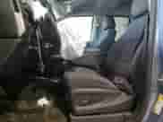 2015 Chevrolet Silverado 1500 LT z VIN 1GCVKRECXFZ429352, wystawiony jako Copart lot #59278335 z przebiegiem 69 532 mil mil oraz Szkoda całkowita • Salvage title. Historia ofert i sprzedaży dostępna na DreamBid. Obrazek 7.