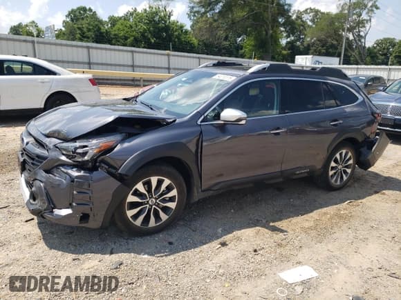 ✅ 2025 Subaru Outback Touring XT • VIN: 4S4BTGPD1S3178112 • Лот: 64010125. Опубликован ранее на Copart с пробегом 5 989 миль. Бесплатный доступ к архиву аукционных продаж из США и подробный отчёт об истории автомобиля на DreamBid. Изображение 1.