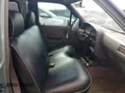 ✅ 1995 Toyota Pickup DX • VIN: JT4RN81P2S5202265 • Лот: 78543844. Опубликован ранее на Copart с пробегом 80 142 миль. Бесплатный доступ к архиву аукционных продаж из США и подробный отчёт об истории автомобиля на DreamBid. Изображение 10.