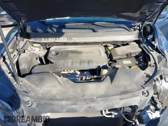 ✅ 2020 Jeep Cherokee Latitude • VIN: 1C4PJLCB4LD556755 • Lot: 43509669. Wystawiony na IAAI z przebiegiem 71 092 mil. Bezpłatny archiwum sprzedaży aukcyjnych z USA i szczegółowy raport historii pojazdu na DreamBid. Zdjęcie 9.