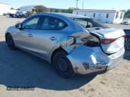 ✅ 2015 Mazda 3 i Sport • VIN: 3MZBM1U72FM160989 • Лот: 43081321. Опубликован ранее на IAAI с пробегом 215 060 миль. Бесплатный доступ к архиву аукционных продаж из США и подробный отчёт об истории автомобиля на DreamBid. Изображение 3.