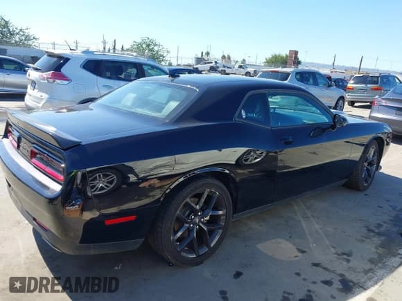 ✅ 2023 Dodge Challenger GT • VIN: 2C3CDZJG8PH521589 • Lot: 43471346. Wystawiony na IAAI z przebiegiem 6 442 mil. Bezpłatny archiwum sprzedaży aukcyjnych z USA i szczegółowy raport historii pojazdu na DreamBid. Zdjęcie 13.