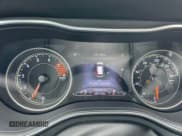 ✅ 2020 Jeep Cherokee Limited • VIN: 1C4PJMDXXLD562415 • Lot: 87179025. Wystawiony na Copart z przebiegiem 142 343 mil. Bezpłatny archiwum sprzedaży aukcyjnych z USA i szczegółowy raport historii pojazdu na DreamBid. Zdjęcie 8.