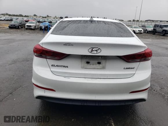 ✅ 2018 Hyundai Elantra Limited • VIN: 5NPD84LF8JH215647 • Лот: 85159245. Опубликован ранее на Copart с пробегом 123 406 миль. Бесплатный доступ к архиву аукционных продаж из США и подробный отчёт об истории автомобиля на DreamBid. Изображение 6.