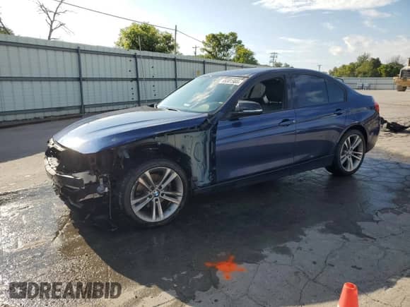 2016 BMW 3 Series z VIN WBA8E7C54GK415435, wystawiony jako Copart lot #68301985 z przebiegiem 119 006 mil mil oraz Szkoda całkowita • Salvage title. Historia ofert i sprzedaży dostępna na DreamBid. Obrazek 1.