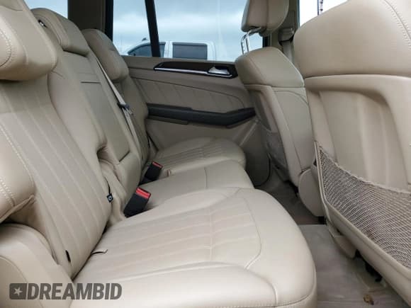 ✅ 2015 Mercedes-Benz GL 450 • VIN: 4JGDF6EE9FA587370 • Lot: 85927425. Listed on Copart with 123,068 mi. Free auction sales archive from the USA and detailed vehicle history report at DreamBid. Image 10.