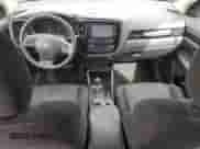 2019 Mitsubishi Outlander ES z VIN JA4AD2A32KZ022197, wystawiony jako Copart lot #80742515 z przebiegiem 207 015 mil mil oraz Czysty tytuł • Clean title. Historia ofert i sprzedaży dostępna na DreamBid. Obrazek 8.