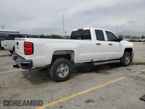 ✅ 2016 Chevrolet Silverado 2500HD Work Truck • VIN: 1GC2CUEG9GZ321246 • Lot: 70846235. Wystawiony na Copart z przebiegiem 118 728 mil. Bezpłatny archiwum sprzedaży aukcyjnych z USA i szczegółowy raport historii pojazdu na DreamBid. Zdjęcie 3.