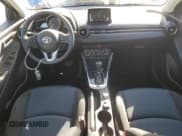 ✅ 2017 Toyota Yaris • VIN: 3MYDLBYV9HY149238 • Lot: 89848945. Wystawiony na Copart z przebiegiem 174 949 mil. Bezpłatny archiwum sprzedaży aukcyjnych z USA i szczegółowy raport historii pojazdu na DreamBid. Zdjęcie 8.