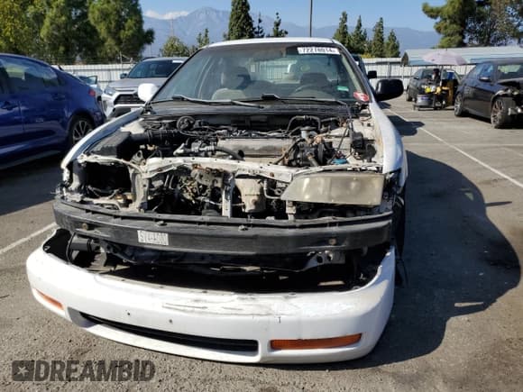 ✅ 1997 Honda Accord LX • VIN: 1HGCD5631VA187865 • Лот: 72278014. Опубликован ранее на Copart с пробегом 201 204 миль. Бесплатный доступ к архиву аукционных продаж из США и подробный отчёт об истории автомобиля на DreamBid. Изображение 5.