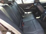 ✅ 2015 BMW 3 Series 328i • VIN: WBA3A5G57FNS82980 • Lot: 57552205. Wystawiony na Copart z przebiegiem 149 744 mil. Bezpłatny archiwum sprzedaży aukcyjnych z USA i szczegółowy raport historii pojazdu na DreamBid. Zdjęcie 10.