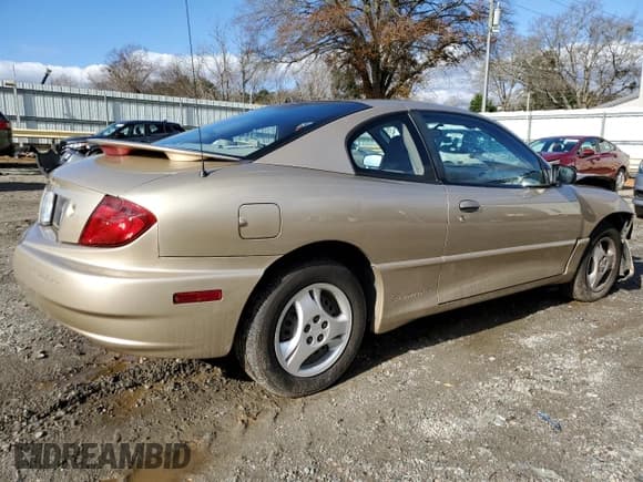 ✅ 2005 Pontiac Sunfire • VIN: 3G2JB12F05S191817 • Лот: 84624534. Опубликован ранее на Copart с пробегом Не указан. Бесплатный доступ к архиву аукционных продаж из США и подробный отчёт об истории автомобиля на DreamBid. Изображение 3.