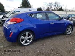 ✅ 2012 Hyundai Veloster w/Red Int • VIN: KMHTC6AD6CU027303 • Lot: 83900074. Wystawiony na Copart z przebiegiem 61 221 mil. Bezpłatny archiwum sprzedaży aukcyjnych z USA i szczegółowy raport historii pojazdu na DreamBid. Zdjęcie 3.