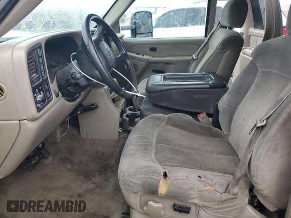 ✅ 2001 Chevrolet Silverado 1500 LS • VIN: 1GCEK19T01E196786 • Lot: 92910825. Listed on Copart with 294,460 mi. Free auction sales archive from the USA and detailed vehicle history report at DreamBid. Image 7.