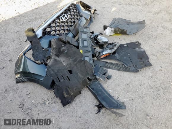 ✅ 2019 Hyundai Santa Fe SEL • VIN: 5NMS33AD1KH130200 • Lot: 91327125. Listed on Copart with 53,375 mi. Free auction sales archive from the USA and detailed vehicle history report at DreamBid. Image 13.