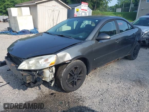 ✅ 2006 Pontiac G6 1SV • VIN: 1G2ZF55B164160326 • Lot: 42582002. Wystawiony na IAAI z przebiegiem 141 315 mil. Bezpłatny archiwum sprzedaży aukcyjnych z USA i szczegółowy raport historii pojazdu na DreamBid. Zdjęcie 18.