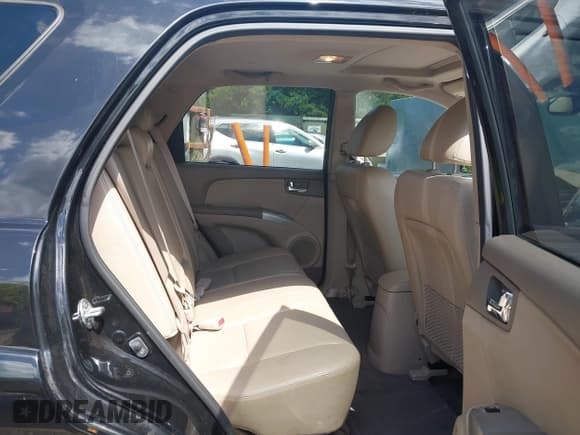 ✅ 2009 Kia Sportage LX • VIN: KNDJE723297623856 • Lot: 42318985. Listed on IAAI with 106,793 mi. Free auction sales archive from the USA and detailed vehicle history report at DreamBid. Image 8.