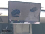 ✅ 2025 Tesla Model Y Long Range • VIN: 7SAYGDEE6SF287880 • Lot: 43529918. Wystawiony na IAAI z przebiegiem 12 513 mil. Bezpłatny archiwum sprzedaży aukcyjnych z USA i szczegółowy raport historii pojazdu na DreamBid. Zdjęcie 18.