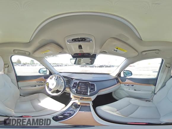 ✅ 2021 Volvo XC90 Inscription Expression • VIN: YV4BR00K3M1687780 • Lot: 84299255. Listed on Copart with 49,240 mi. Free auction sales archive from the USA and detailed vehicle history report at DreamBid. Image 15.