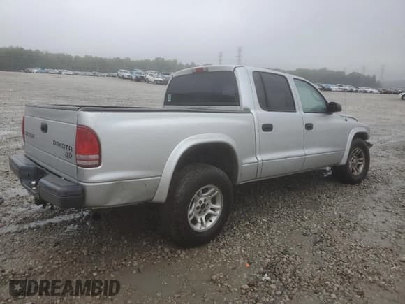✅ 2004 Dodge Dakota Sport • VIN: 1D7HL38K94S651273 • Lot: 79272174. Wystawiony na Copart z przebiegiem 210 081 mil. Bezpłatny archiwum sprzedaży aukcyjnych z USA i szczegółowy raport historii pojazdu na DreamBid. Zdjęcie 3.