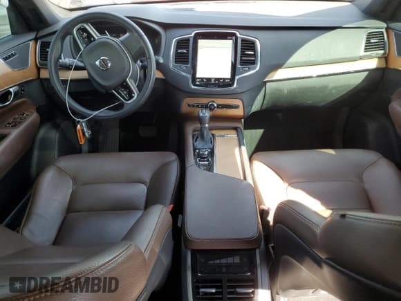 ✅ 2021 Volvo XC90 Momentum • VIN: YV4A22PK4M1714762 • Lot: 70361075. Listed on Copart with 48,239 mi. Free auction sales archive from the USA and detailed vehicle history report at DreamBid. Image 8.