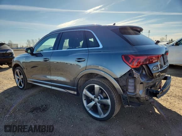 ✅ 2019 Audi Q3 S line Premium Plus • VIN: WA1EECF36K1080518 • Лот: 90140045. Опубликован ранее на Copart с пробегом 48 572 миль. Бесплатный доступ к архиву аукционных продаж из США и подробный отчёт об истории автомобиля на DreamBid. Изображение 2.