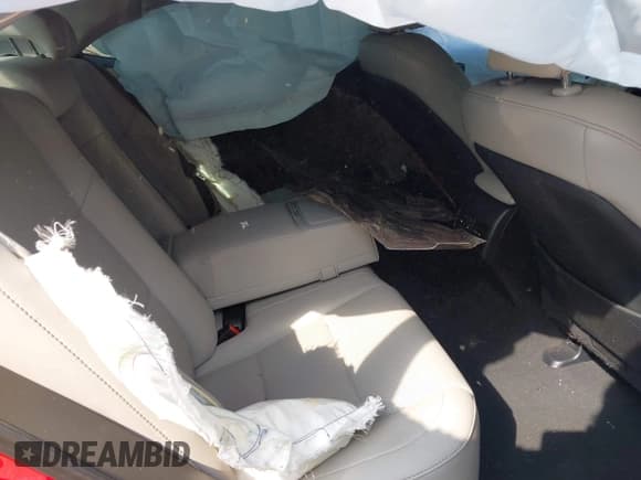 ✅ 2017 Lexus ES 350 • VIN: 58ABK1GG4HU056804 • Lot: 43248875. Listed on IAAI with Not provided. Free auction sales archive from the USA and detailed vehicle history report at DreamBid. Image 8.