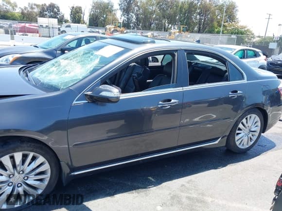 ✅ 2011 Acura RL Technology • VIN: JH4KB2F63BC000262 • Lot: 42620749. Listed on IAAI with 96,801 mi. Free auction sales archive from the USA and detailed vehicle history report at DreamBid. Image 13.