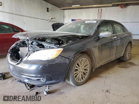 ✅ 2011 Chrysler 200 Limited • VIN: 1C3BC2FG0BN519835 • Lot: 91346425. Listed on Copart with 192,665 mi. Free auction sales archive from the USA and detailed vehicle history report at DreamBid. Image 1.