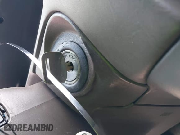 ✅ 1997 Toyota Camry LE • VIN: 4T1BG22K3VU090917 • Lot: 42174600. Listed on IAAI with 213,850 mi. Free auction sales archive from the USA and detailed vehicle history report at DreamBid. Image 11.