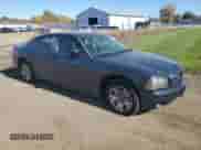 2007 Dodge Charger z VIN 2B3KA43GX7H801404, wystawiony jako Copart lot #76350274 z przebiegiem 138 877 mil mil oraz Szkoda całkowita • Salvage title. Historia ofert i sprzedaży dostępna na DreamBid. Obrazek 4.