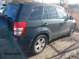 ✅ 2007 Suzuki Grand Vitara Luxury • VIN: JS3TE947674200802 • Lot: 43809399. Wystawiony na IAAI z przebiegiem 227 868 mil. Bezpłatny archiwum sprzedaży aukcyjnych z USA i szczegółowy raport historii pojazdu na DreamBid. Zdjęcie 4.