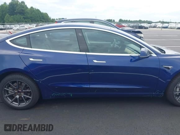 ✅ 2018 Tesla Model 3 Long Range Battery • VIN: 5YJ3E1EB8JF120162 • Лот: 42902565. Опубликован ранее на IAAI с пробегом 104 910 миль. Бесплатный доступ к архиву аукционных продаж из США и подробный отчёт об истории автомобиля на DreamBid. Изображение 12.