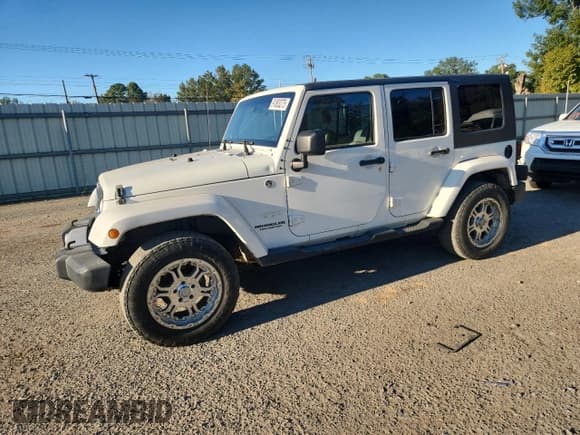 ✅ 2010 Jeep Wrangler Unlimited Sahara • VIN: 1J4HA5H19AL214182 • Lot: 91883275. Wystawiony na Copart z przebiegiem 227 656 mil. Bezpłatny archiwum sprzedaży aukcyjnych z USA i szczegółowy raport historii pojazdu na DreamBid. Zdjęcie 1.